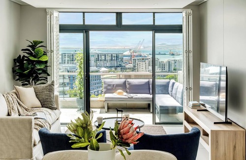 Cape Town City Centre Apartment | Cape Town Deluxe City Apartment Hafen Views