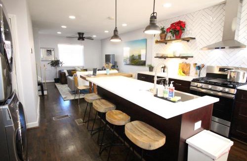 Northeast House | Capitol Hill Adj Home with Free St Parking & Metro Access