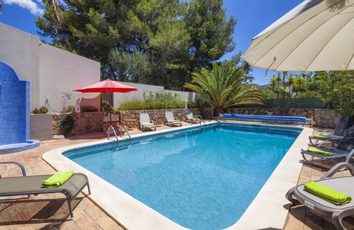 Carvoeiro House | Caribbean feeling on picturesque rocky Algarve, maid service, heated pool, roof terrace