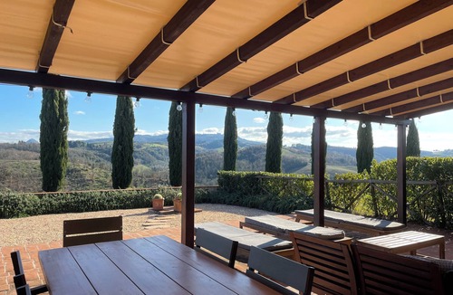 Volterra Apartment | Casa Bel Sogno: stunning views of Volterra and the Tuscan hills (4 people)