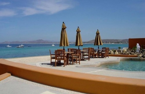 Los Barriles Condo | Casa Bella Beachfront. In town. White Sandy Beaches & Palmas Pickleball Nextdoor
