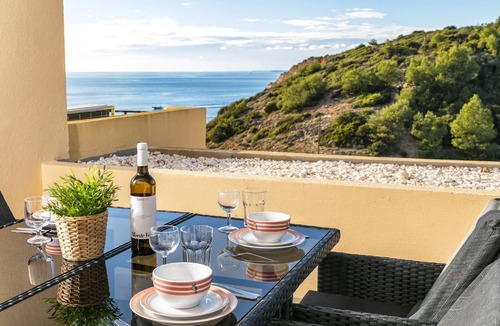 Vale de Centianes Apartment | Casa Colina Sol 611 - Seaview apartment