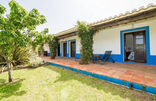 Aljezur Cottage | Casa da Aldeia - sleeps 10 guests in 4 bedrooms