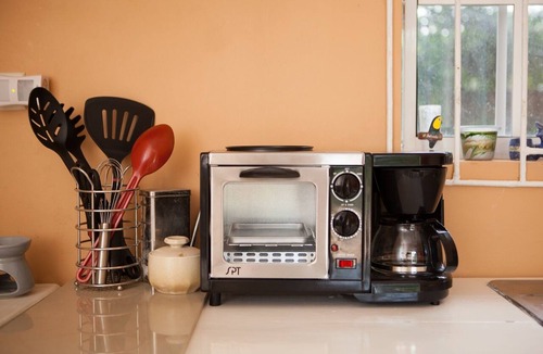 Mandeville Apartment | Casa da Buena Vista Apt 2, |4 Mins from NCU/town | Business Traveller Ready