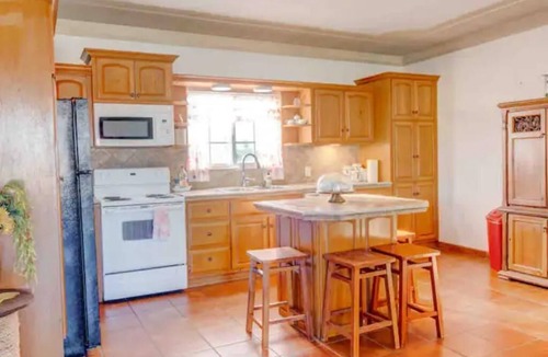 Primera Seccion House | CASA DEL MAR‣ Sleeps 14 ‣ AC ‣ WiFi ‣ Near Malecón