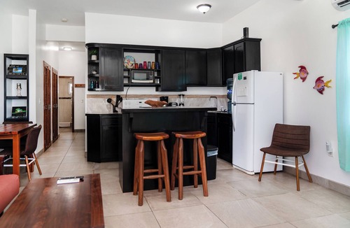 San Pedro Condo | Casa del Rai, Perfect location with Rooftop Pool!