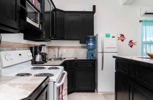 San Pedro Condo | Casa del Rai, Perfect location with Rooftop Pool!