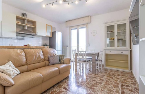 Crocetta-San Lazzaro-Modena Est Condo | Casa della Musica - Sax - Affitti Brevi Italia