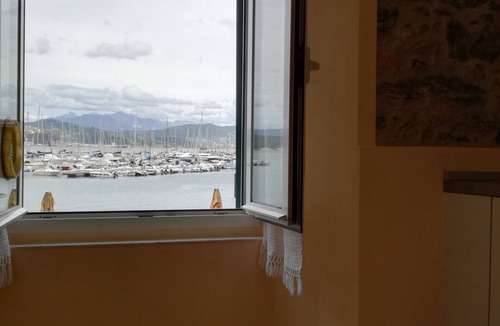 Fezzano Apartment | CASA DI STELLA (citra 011022-LT-0078) PORTOVENERE