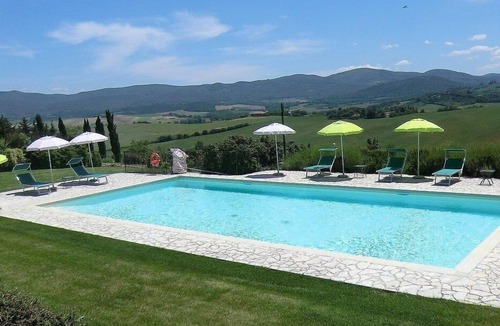 Lano House | Casa Gelso D: A romantic and welcoming apartment that is part of an ancient country house situated in the heart of the Tuscan countryside, with Free WI-FI.