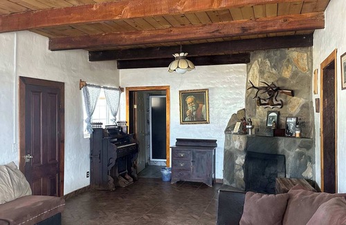 San Rafael Cabin | Casa Lizany Spacious 4 Bedroom Family Cabin