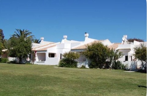 Cabanas House | Casa Pedras da Rainha
