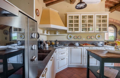 Gaiole in Chianti Villa | Casa Perano, Gaiole in Chianti, Siena and Chianti