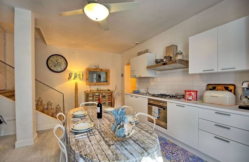 San Vincenzo Apartment | Casa Riva - Seafront apartment