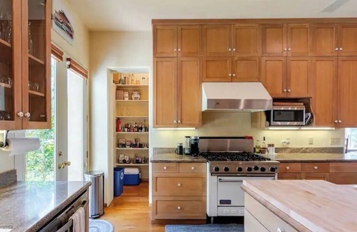 Yountville House | Casa San Savino - Majestic Vineyard Views - Sleeps 8+!