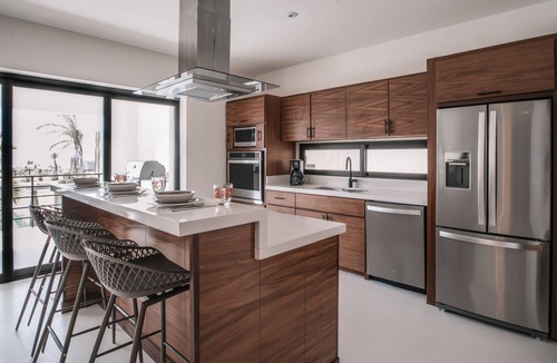 Cerritos Condo | Casa Surf, PS7