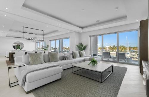 Palm Cay Apartment | Casablanca Bahamas- New Luxury Waterfront Condo, Palm Cay, The Bahamas