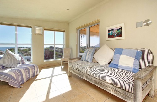 Kommetjie House | Casablanca is wonderfully located on Long Beach in Kommetjie