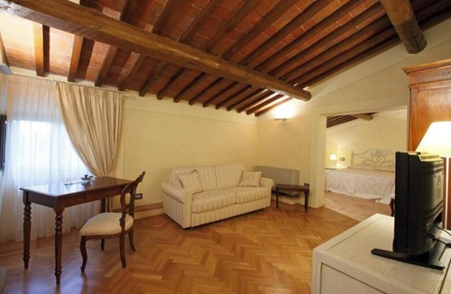 Vinci House | Casale di Valle - Historic House in the Heart of Chianti