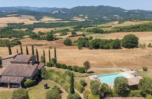 Monteguidi Villa | Casale la Peschiera In Casole d'elsa, Tuscany