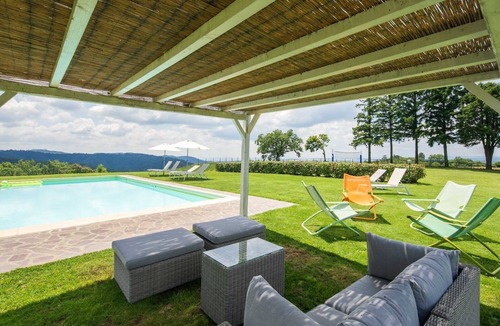 Montegrossi Villa | Casale Montelucci In Gaiole in Chianti, Tuscany