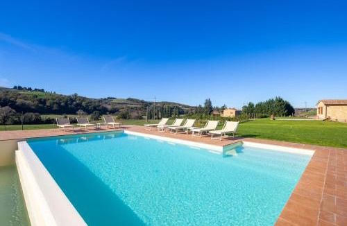 Volterra Villa | Casale Pavone by VacaVilla