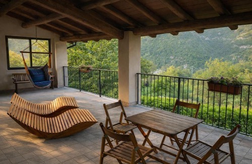 Bobbio Villa | Cascina Bruna - Terrazza panoramica e giardino a Bobbio, Val Trebbia