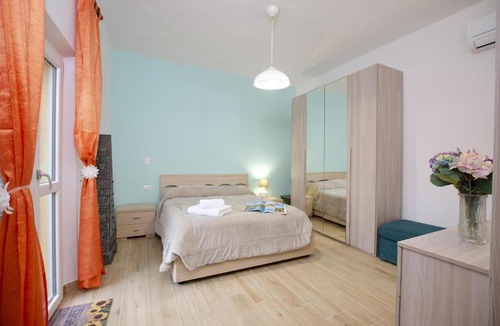Peretola Apartment | Casina Valentina - Happy Rentals