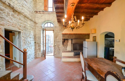 Molino del Piano Villa | CASTELLO MERLATO Castello di Casalte - CASTELLO MERLATO