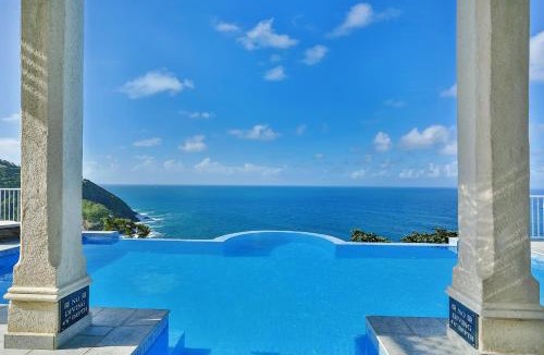 Sea Breeze Hills Villa | Cayman Villa - Contemporary 4 bedroom Villa with Stunning Ocean Views villa