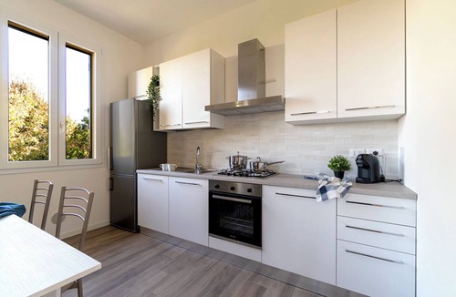Castel San Pietro Terme Apartment | CDF-FRASSINO-Cam. 1 singola+bagno.Cam.2 doppia+bagno.Cam.3, quadrupla+ bagno.