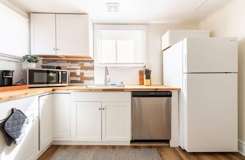Danville Apartment | Central 1bd/1bth | 1.8 miles from Casino