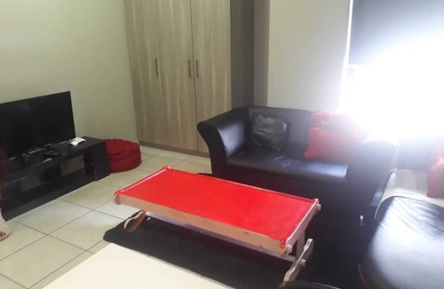 Greater Johannesburg Metropolitan Area Apartment | Central By The Mall Rose