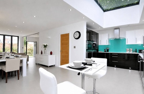 Mildmay House | Central London Luxurious 4 Bed Show Home in Islington