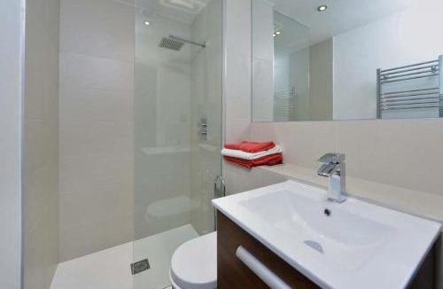 Mildmay Apartment | Central London Luxury 4 Bed Home