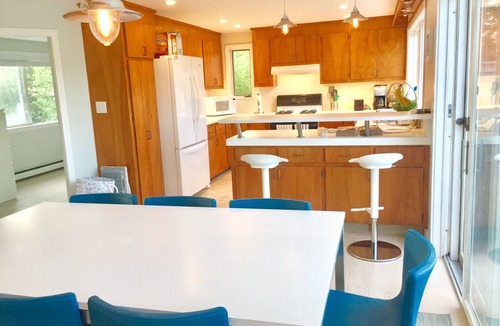 Woods Hole House | Central Woods Hole Village Waterfront: -25% Off Last Summer Week Jul 10-17!