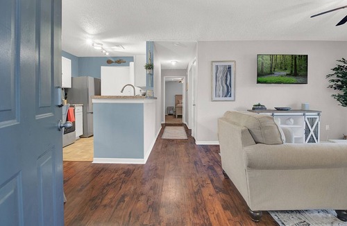 Mount Pleasant Apartment | Centrally located just a short distance to beach and downtown Charleston