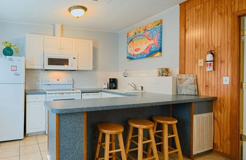 Cherry Grove Beach Condo | CG Beach Bungalow #3