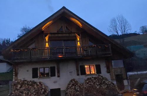 Le Bouchet-Mont-Charvin Ski Chalet | Chalet 1830 au pied du MONT CHARVIN