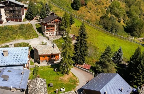 Les Brevieres Ski Chalet | Chalet, 50m from resort center, view mountain, terrace, fireplace or stove, tv, ski locker, 130m²