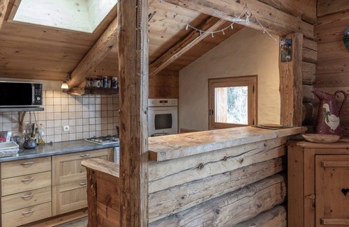 Hauteluce Ski Chalet | Chalet "Beaufortain La Pachna" in Hauteluce with Garden and Parking