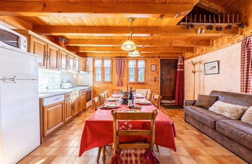 Hauteluce Ski Chalet | Chalet 'Chez Mémé' with Mountain View, Private Terrace and Private Garden