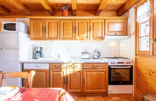 Hauteluce Ski Chalet | Chalet 'Chez Mémé' with Mountain View, Private Terrace and Private Garden