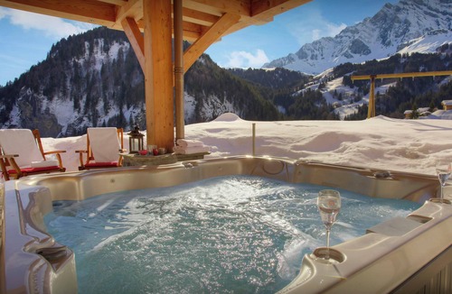 La Giettaz Ski Chalet | Chalet Crechoua - alpine home in Megève for 14, spa & slopes - OVO Network