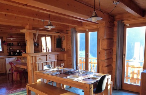 Queige Ski Chalet | Chalet Dobeliou, Savoie Mont Blanc - Northern Alps, Beaufortain starts here!