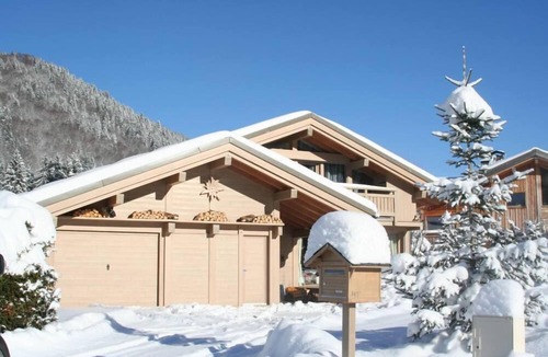 Praz-sur-Arly Ski Chalet | Chalet Edelweiss