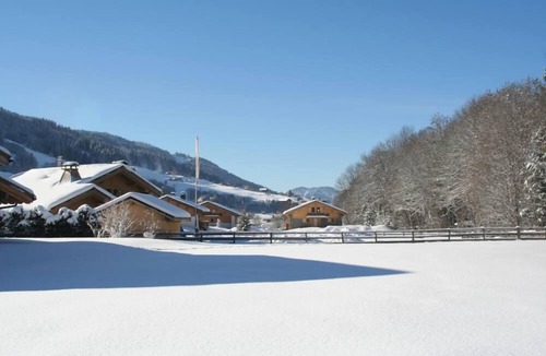 Praz-sur-Arly Ski Chalet | Chalet Edelweiss