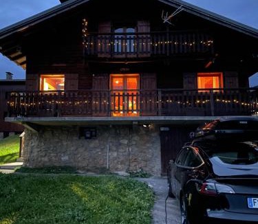 Cohennoz Ski Chalet | CHALET FAMILIAL AU PIED DES PISTES ET COMMERCES