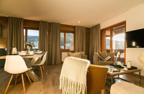 Praz-sur-Arly Ski Chalet | Chalet, fitness, sauna, hammam, terrace, balcony, fireplace or stove, tv, 197-212m², Praz sur Arly