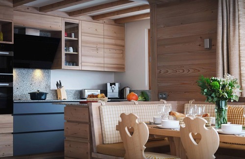 Notre-Dame-de-Bellecombe Ski Chalet | Chalet Gridloup - Wonderful mountain views in every season - OVO Network